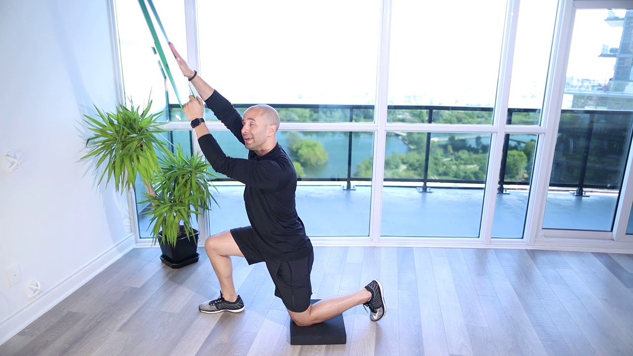 Half Kneeling Band Single Arm Lat Pulldown - YouTube