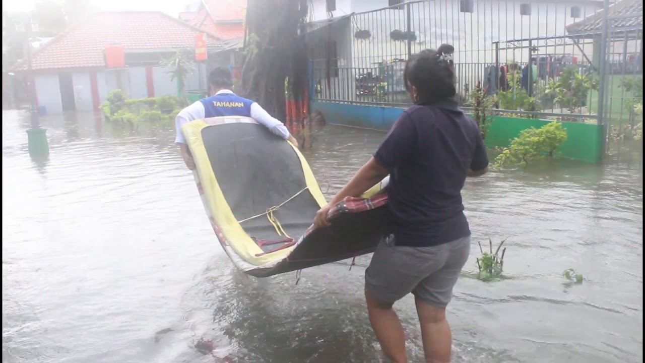 Terendam Banjir Ratusan WBP LPP Semarang dievakuasi