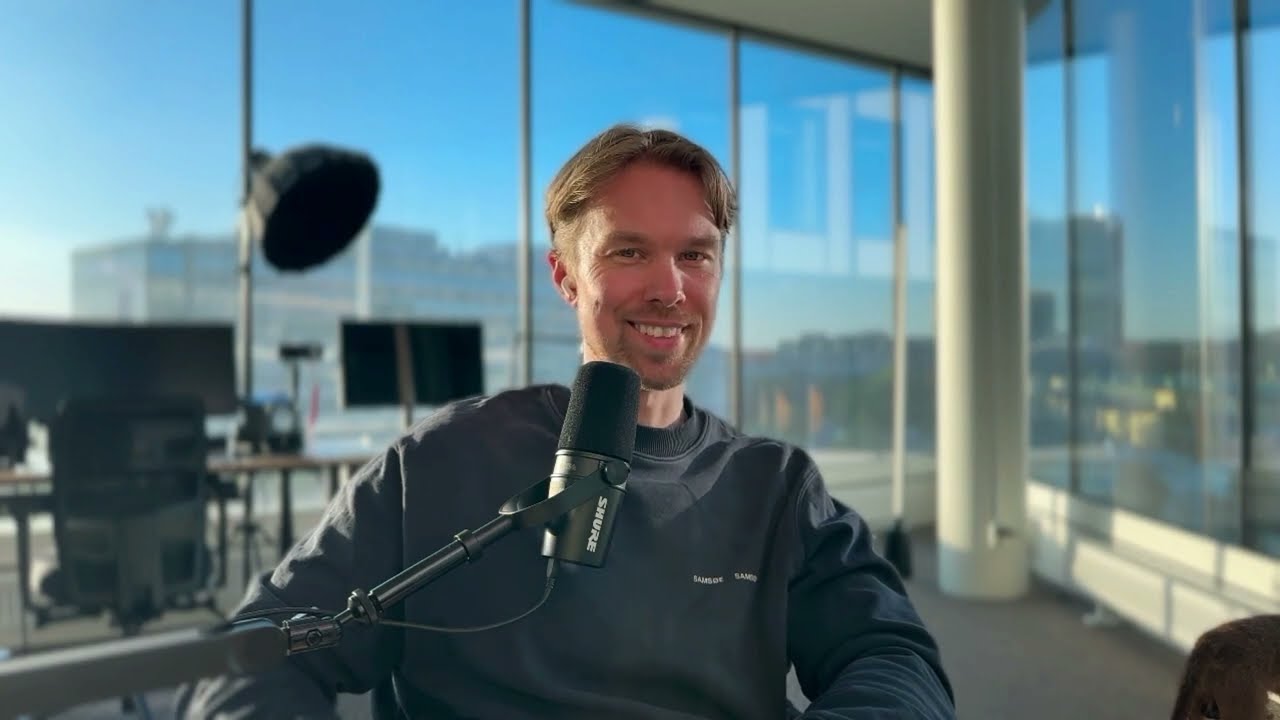 Outline Video how to monetize your knowledge (without an audience)