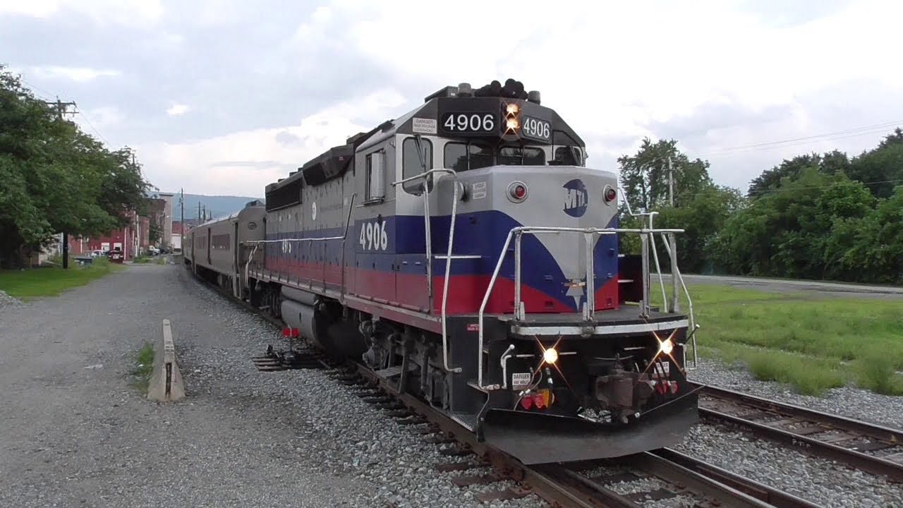 Metro-North Trains at Port Jervis Station NY with Metro-North GP40PH-2 4906 8/17/18