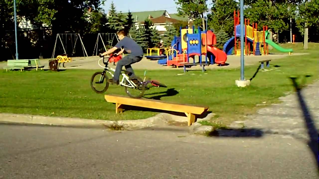 [BMX] Derik Riding Bench YouTube