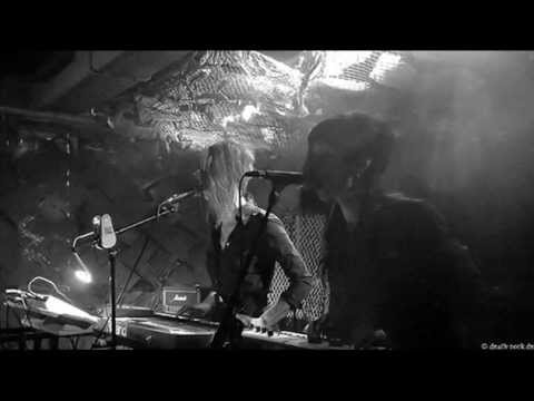 Monowelt — Monowelt - Pustota