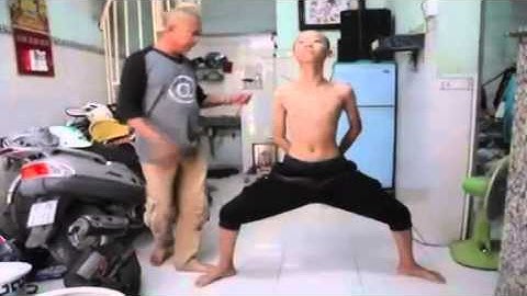 Rùng mình thăm "đại bản doanh" của nghệ sĩ xiếc