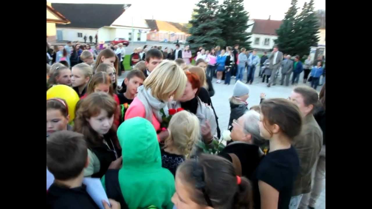 Krāslava sveic Inetu Radeviču