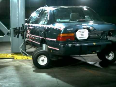 1995 Toyota Corolla FMVSS 214 Side Pole Crash Test