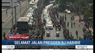 Warga Berikan Penghormatan Terakhir untuk BJ Habibie