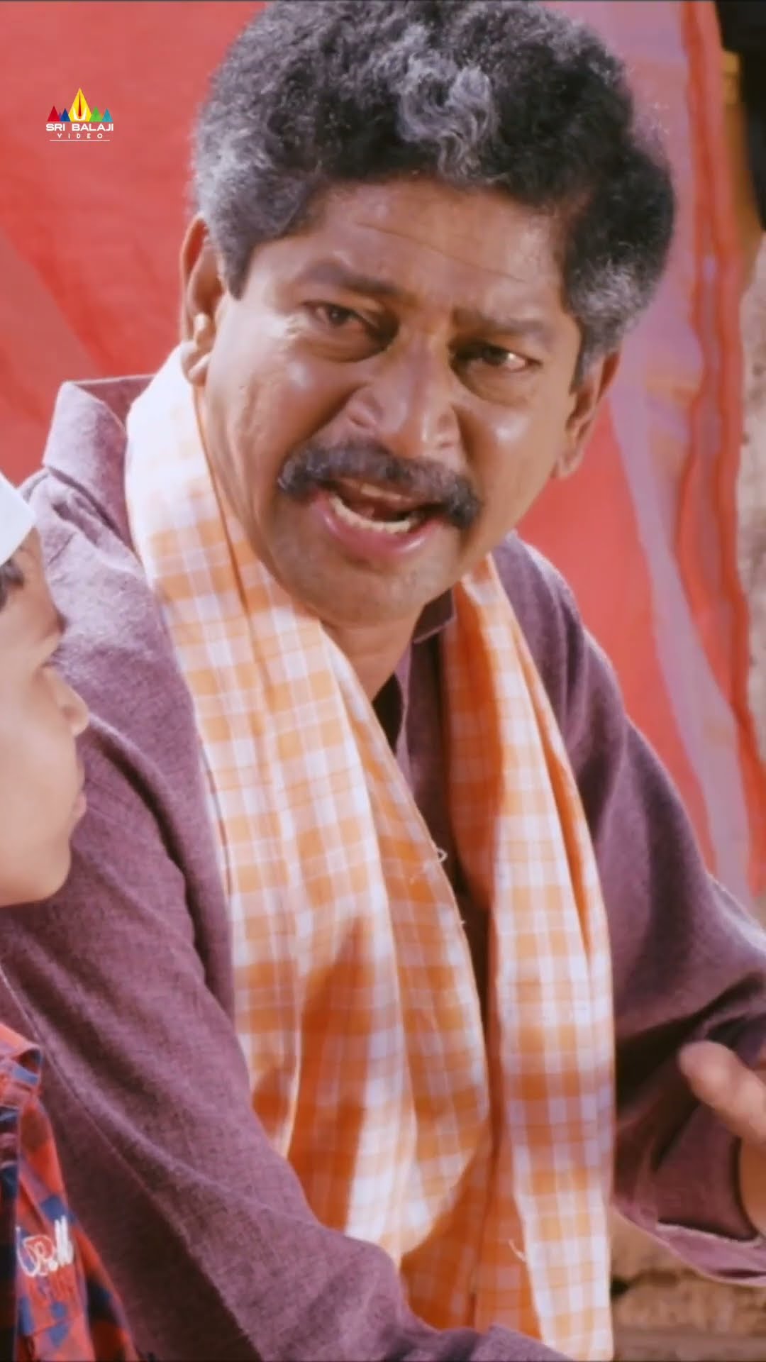 నువ్వు చేసే పనికి మా పరువు పోతుంది ! #lajja | #madhumita | #action | #ytshorts | #youtubeshorts