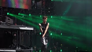 Video thumbnail of "Troye sivan there for you ft Martin garrix live performance coachella 2017"