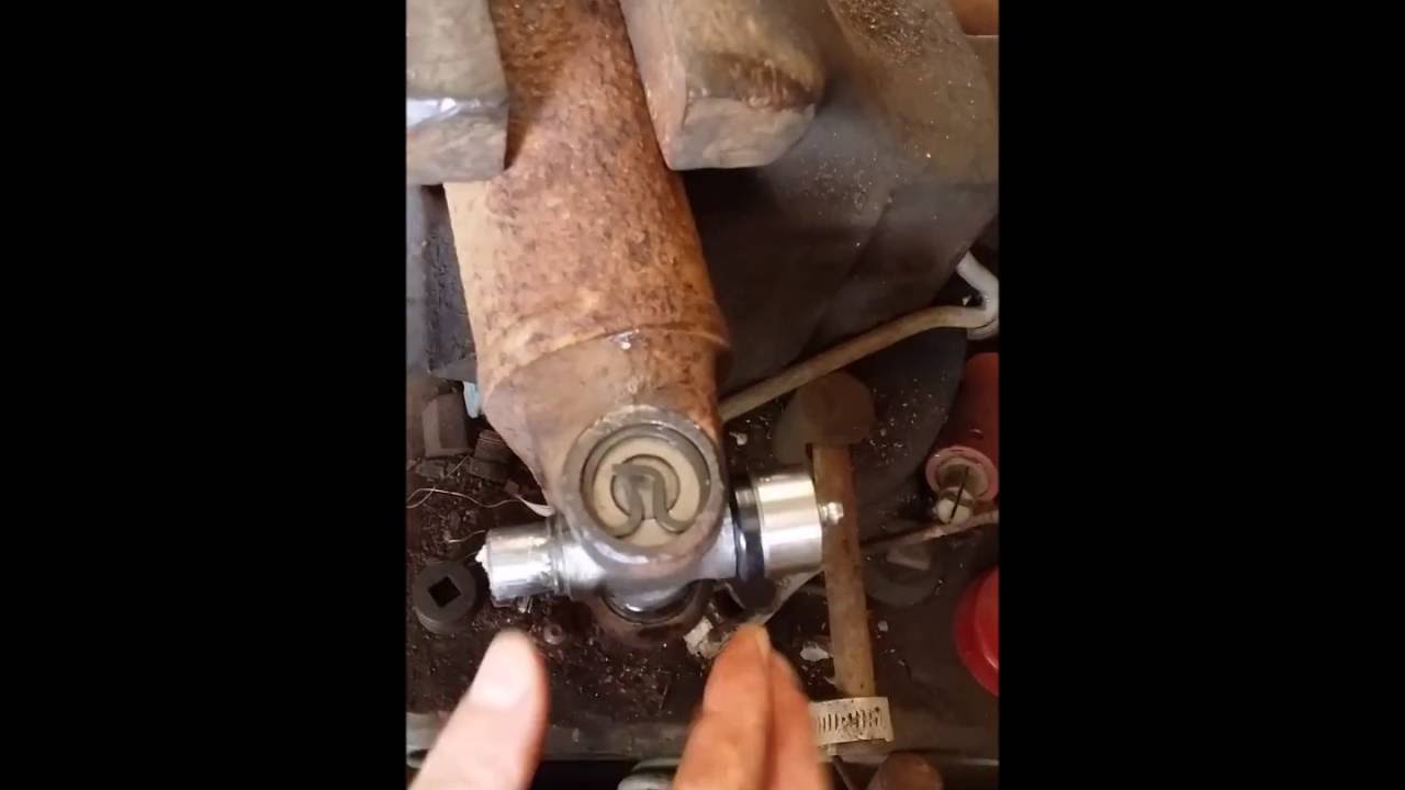 How to Replace 1993 Jeep Wranlger YJ Drive Shaft Universal Joint