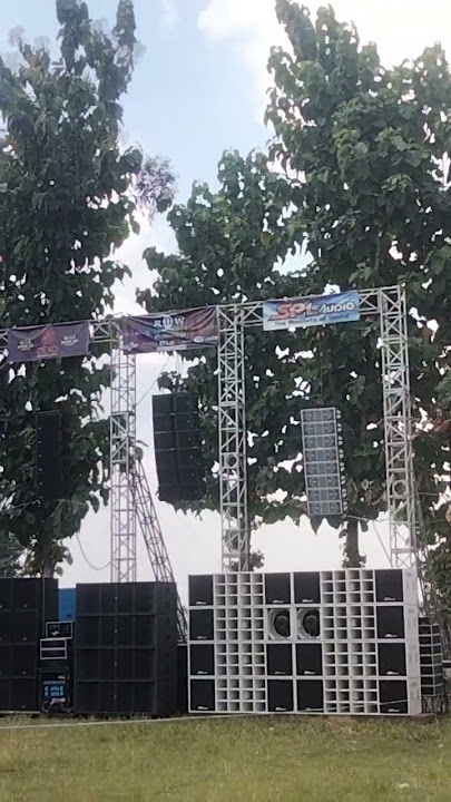 melihat parade sound Tulungagung lapangan pulotondo ngunut #sound #soundsystem