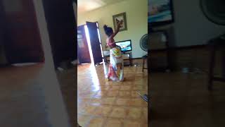 Olha Ela Dançando, Vai Malandra