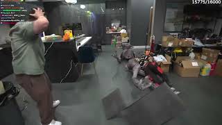 PlaqueBoyMax Body slams Lacys $1500 Stranger Things Statue