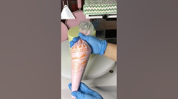 Very nice tools and beautiful cakes