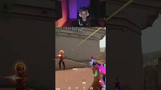 Ebo Tarihin En Kötü Valorant Clutchını Izliyor