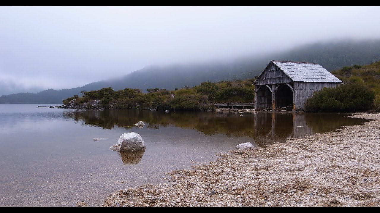 Craddle Mountain - Dove Lake in a Foggy Morning