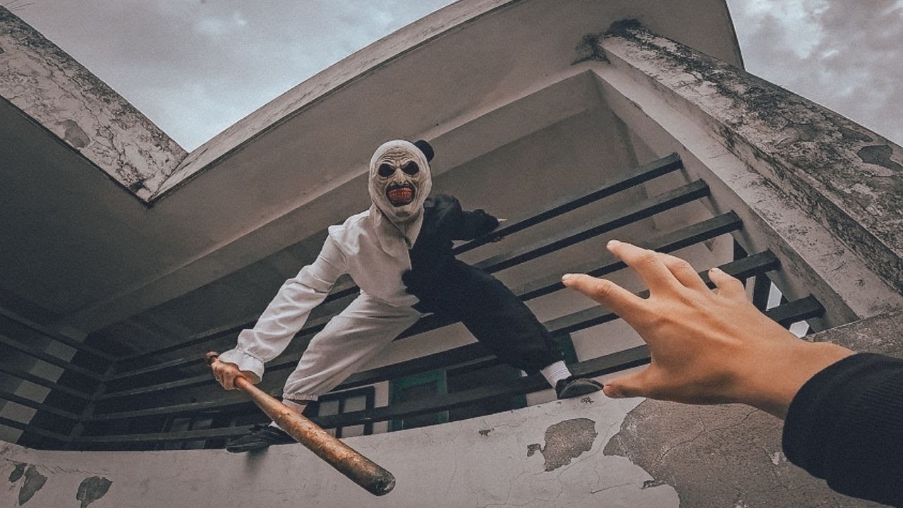 POV: You’re Being Watched by Art the Clown | Terrifier | PARKOUR POV