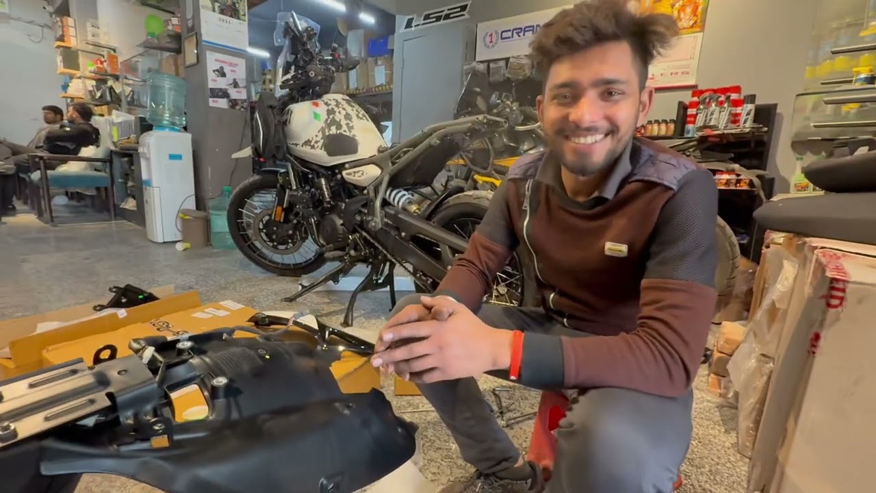 Himalayan 450 converted to rally from Bikeaholic propgear Noida 