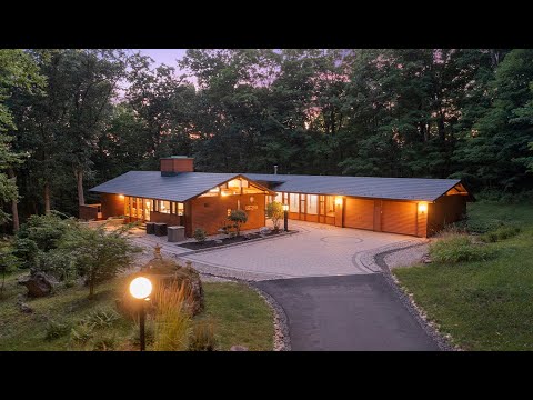252 Old Mountain Road, Farmington, CT home video tour