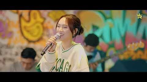 HAPPY ASMARA - SATU RASA CINTA ( Official Live Video Royal Music )