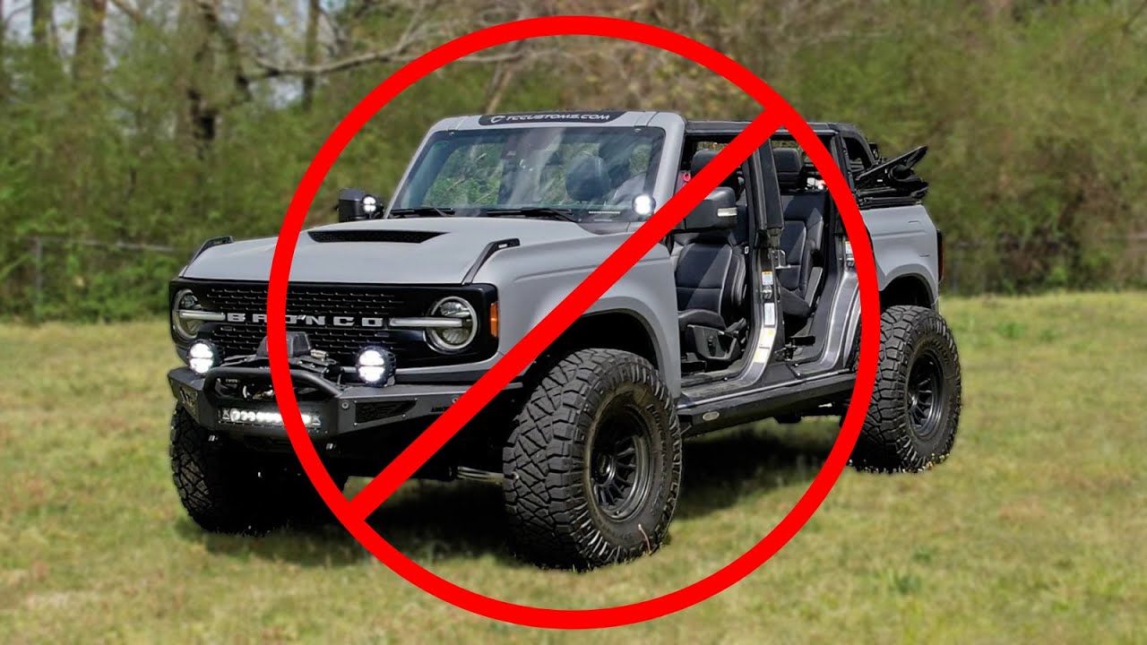 The Ford Bronco Destroys The Competition - 10 Key Features (Off