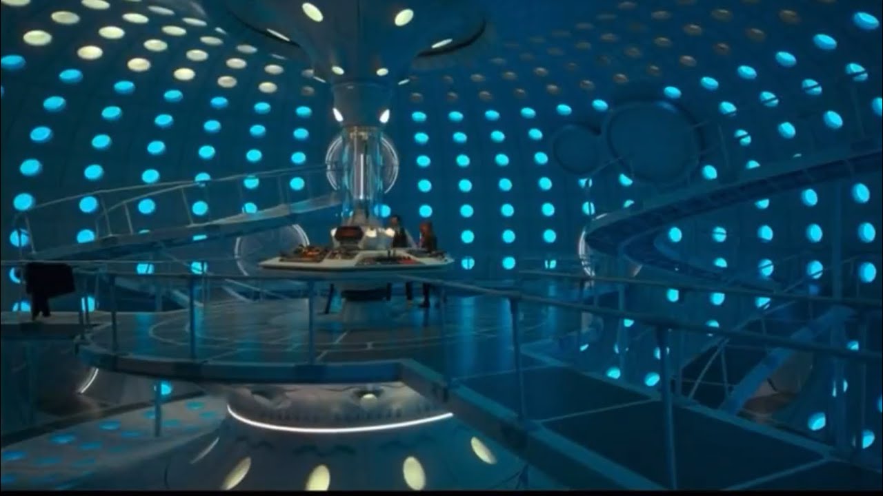 Doctor Who - The Star Beast - New TARDIS Interior - YouTube