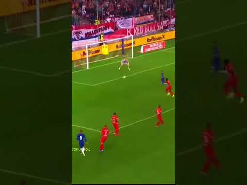 Epic Football Goals: From Midfield Battles to Stunning Free-Kicks!