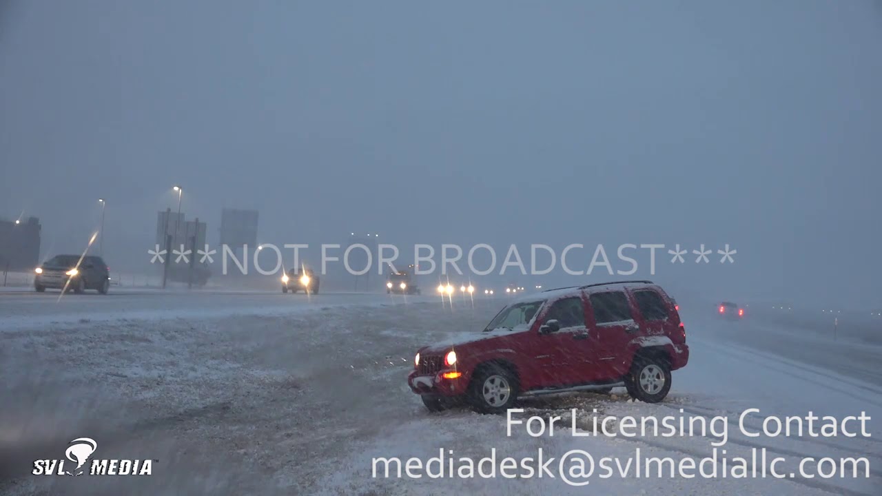 Multiple Slide Offs and wrecks as people drive too fast on poor road ...