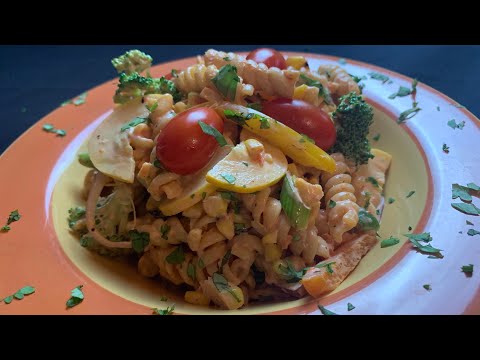 Roasted Red Pepper Pasta Salad