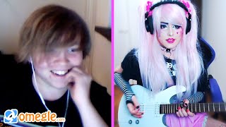 Playing Guitar on Omegle as a fake E-GIRL!