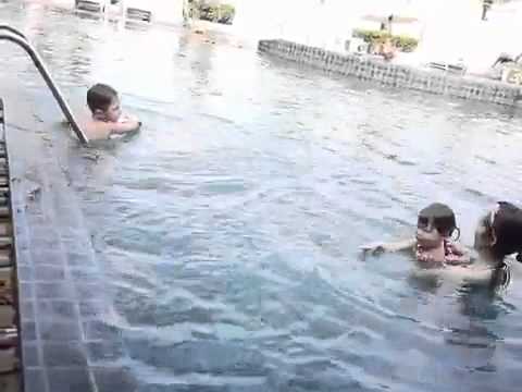 Amber pattaya swimming_2