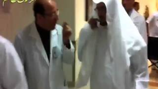 لحظة مغادرة  الشيخ صالح المغامسي المستشفى 26-10-1433
