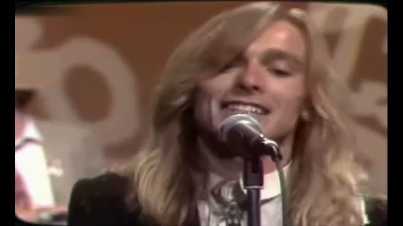 Cheap Trick - I Want You To Want Me (Remastered) - YouTube