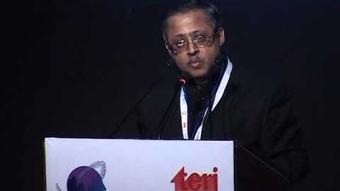 ICDL 2013- Dr Shantanu Ganguly proposing Vote of Thanks during ICDL 2013