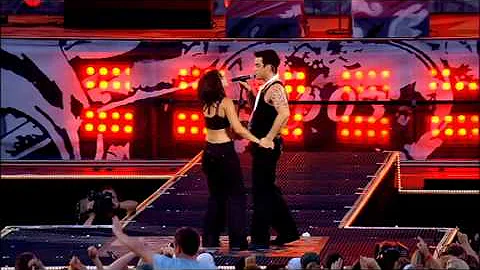 Robbie Williams - Come Undone ( Live at Knebworth )