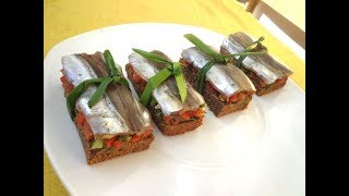 Из простых продуктов -праздничные бутерброды! Бутерброды с мойвой Из простых продуктов -праздничные бутерброды! Бутерброды с мойвой