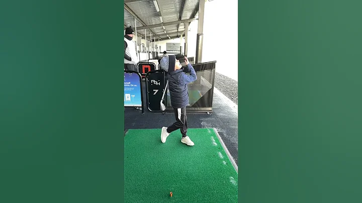 When you thin your 7Iron in -4degrees #ouch #golf ...