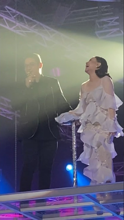 Kelakuan teh ocha isengin pasha UNGU yg takut jatuh🤣 #pashaungu #rossa #ungu #eternityloveconcert