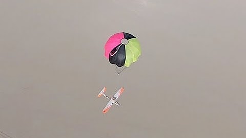 New drogue chute test on the Skywalker