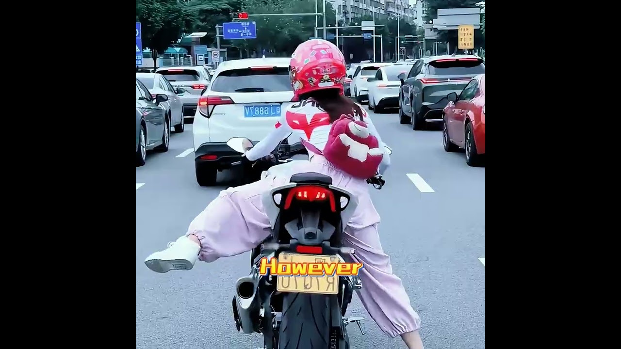 This is the best female motorcycle rider I've ever seen. 🏍️💨😎✨#fun #funny #shorts #fyp #shortsfeed
