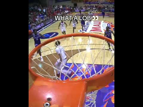 Trey Parker threw this lob to AJ Staton-McCray against his former team 😳