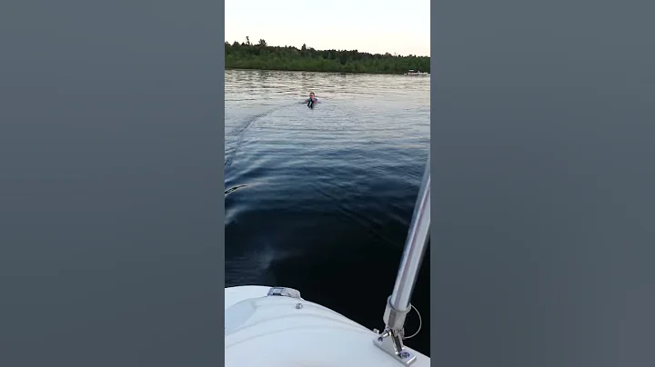 Alan waterski on Lake George Aug2012