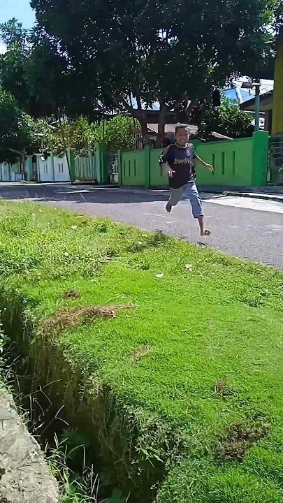 lari ada wibu
