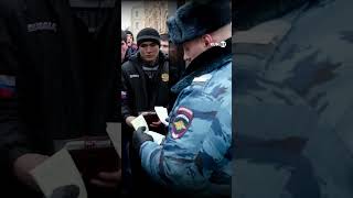 russ natsislarining asl basharasi Rossiyada russlar O'zbek ishchilarini urgan videolari ko'paymoqda