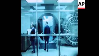 LIB 8-1-71 SCENES OF BANKS IN CHICAGO