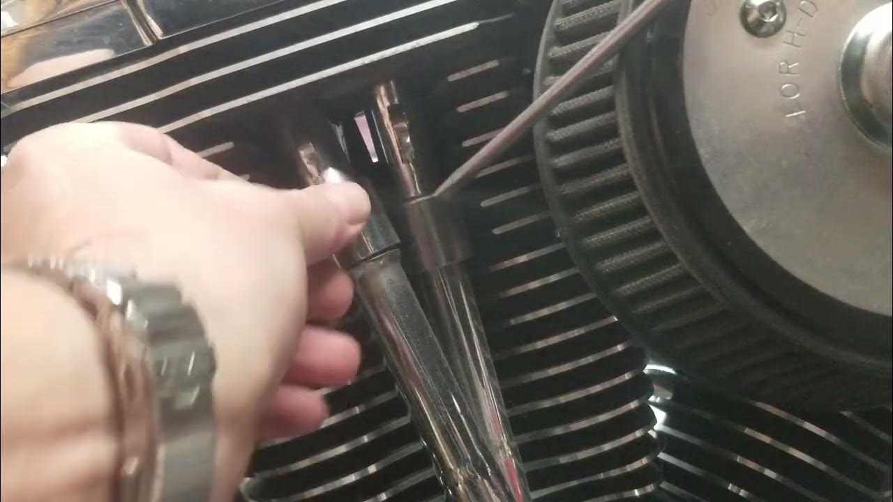 Harley pushrod tube keepers. The easy way. YouTube