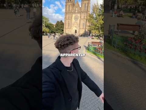 إذا كنت متجه ا إلى براغ شاهد هذا