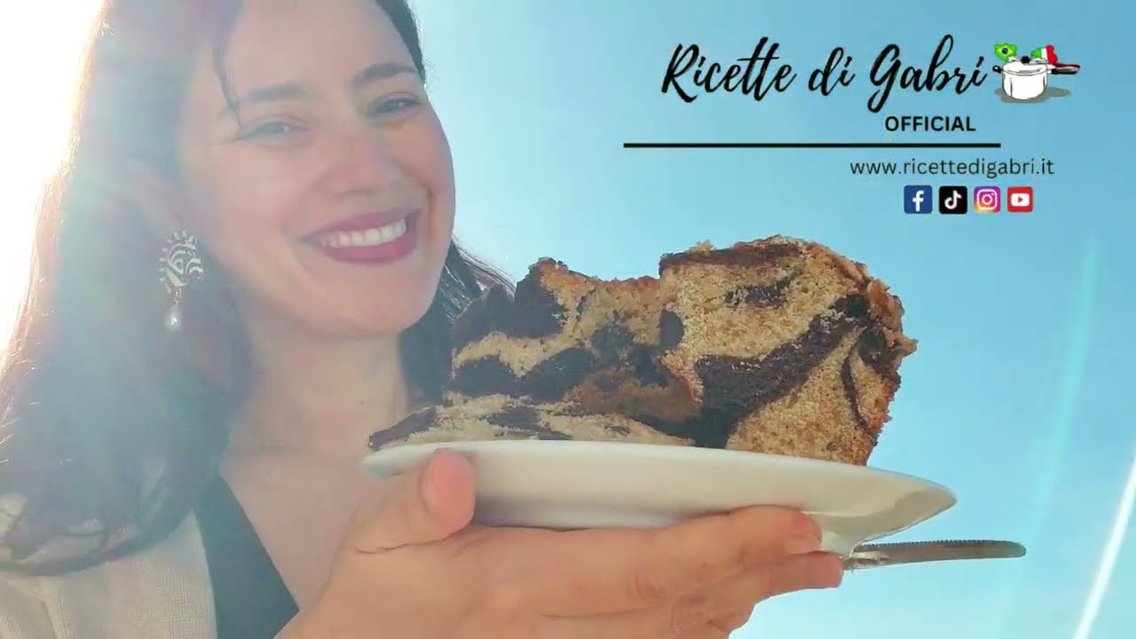 Tutti mi chiedono questa ricetta! Ciambellone bicolore con amarene🍒- Ricette Gabri