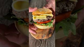 Der Burger war zu gut, um ihn nicht zu posten ? | [ˈvʏrtsə]