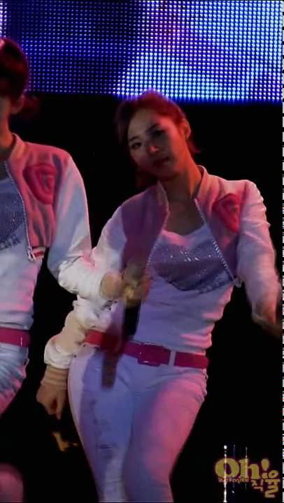 [Fancam] 100206 Yuri SNSD - Show!Show!Show!@Oak Valley 09/10 Winter Festival