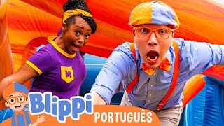 Blippi e Meekah na Corrida de Obstáculos | O Jogo do Blippi: Episódios Completos | Blippi Português